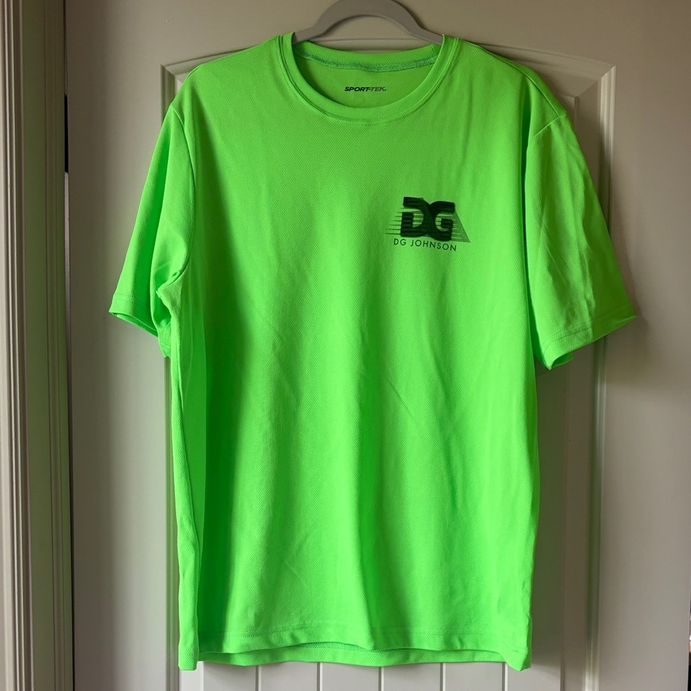 💙2/$5 NWOT Sport Tek Neon Shirt